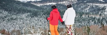 Foki do nart skiturowych – jak je wybrać, dopasować i o nie dbać?